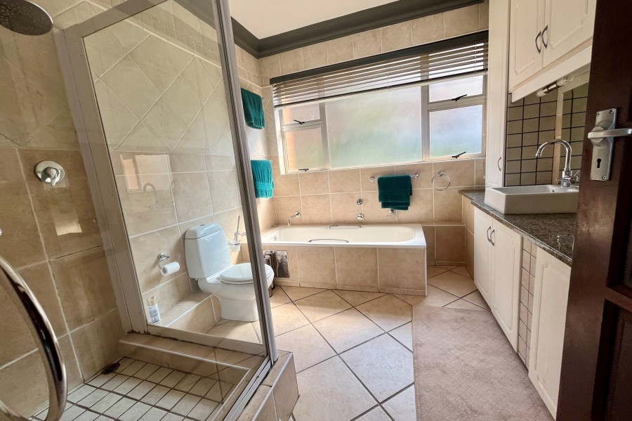 3 Bedroom Property for Sale in Kosmos North West